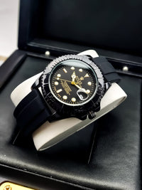 Thumbnail for Rolex Oyster ROYM82