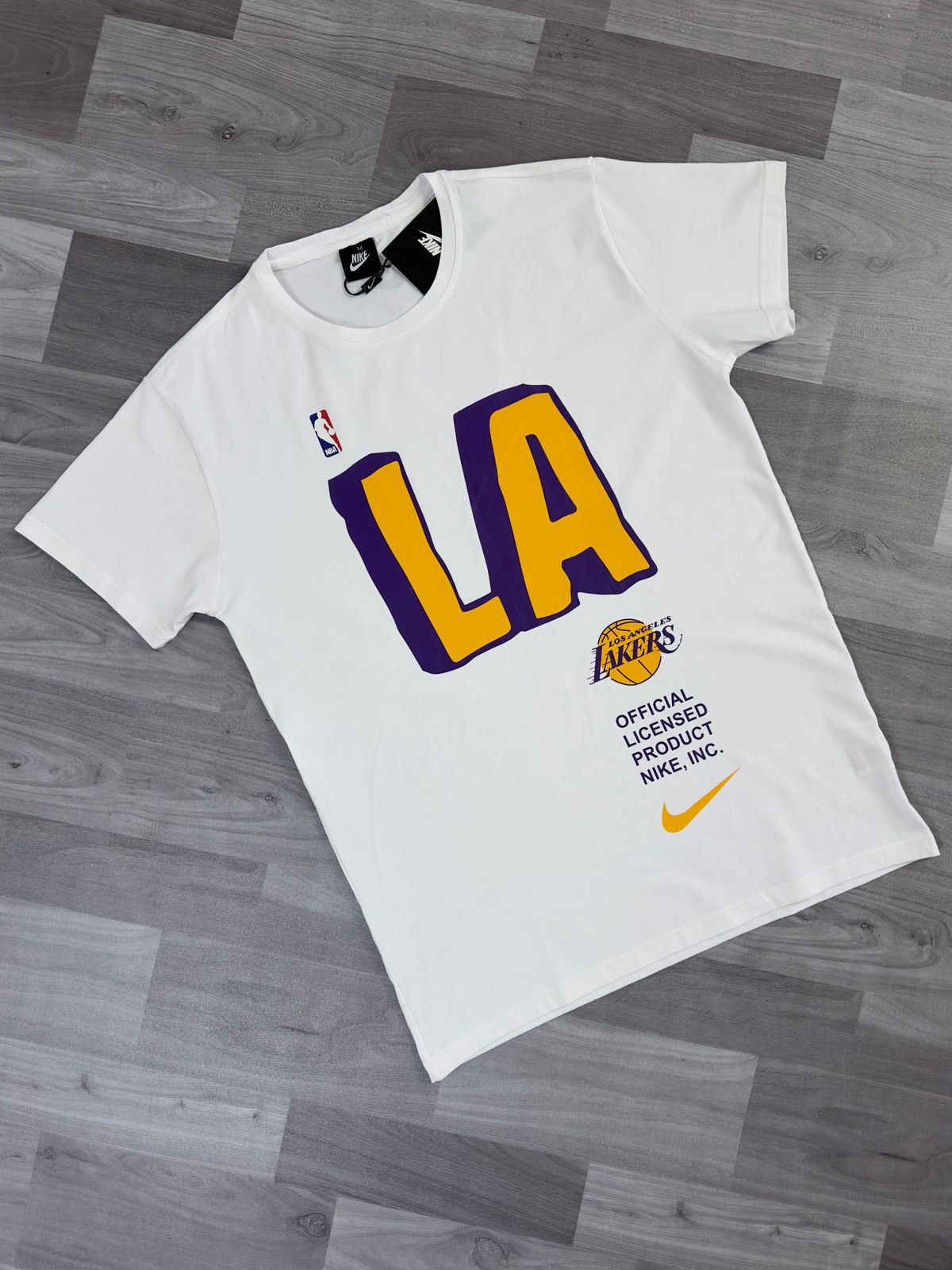 Camiseta LAKERS LA #02