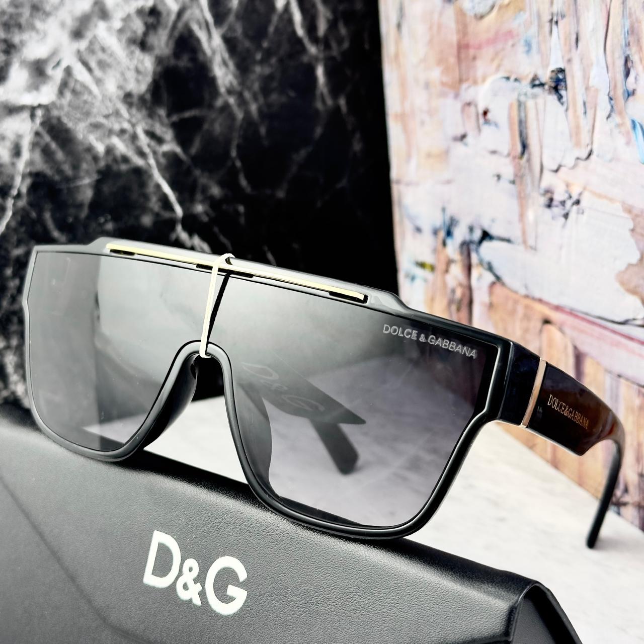 Dolce Gabbana DLCE1