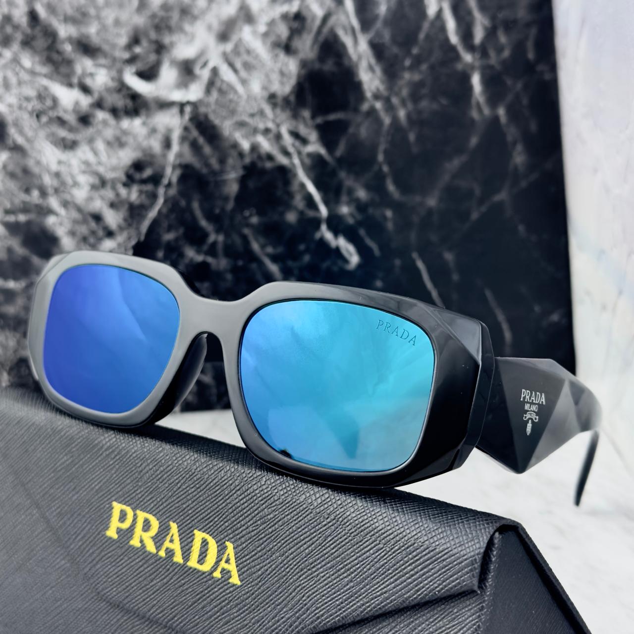 Prada PRAM57