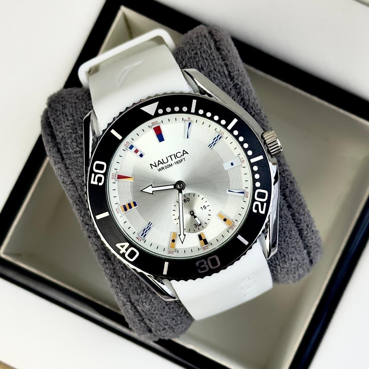 Reloj NAUTICA TRB57