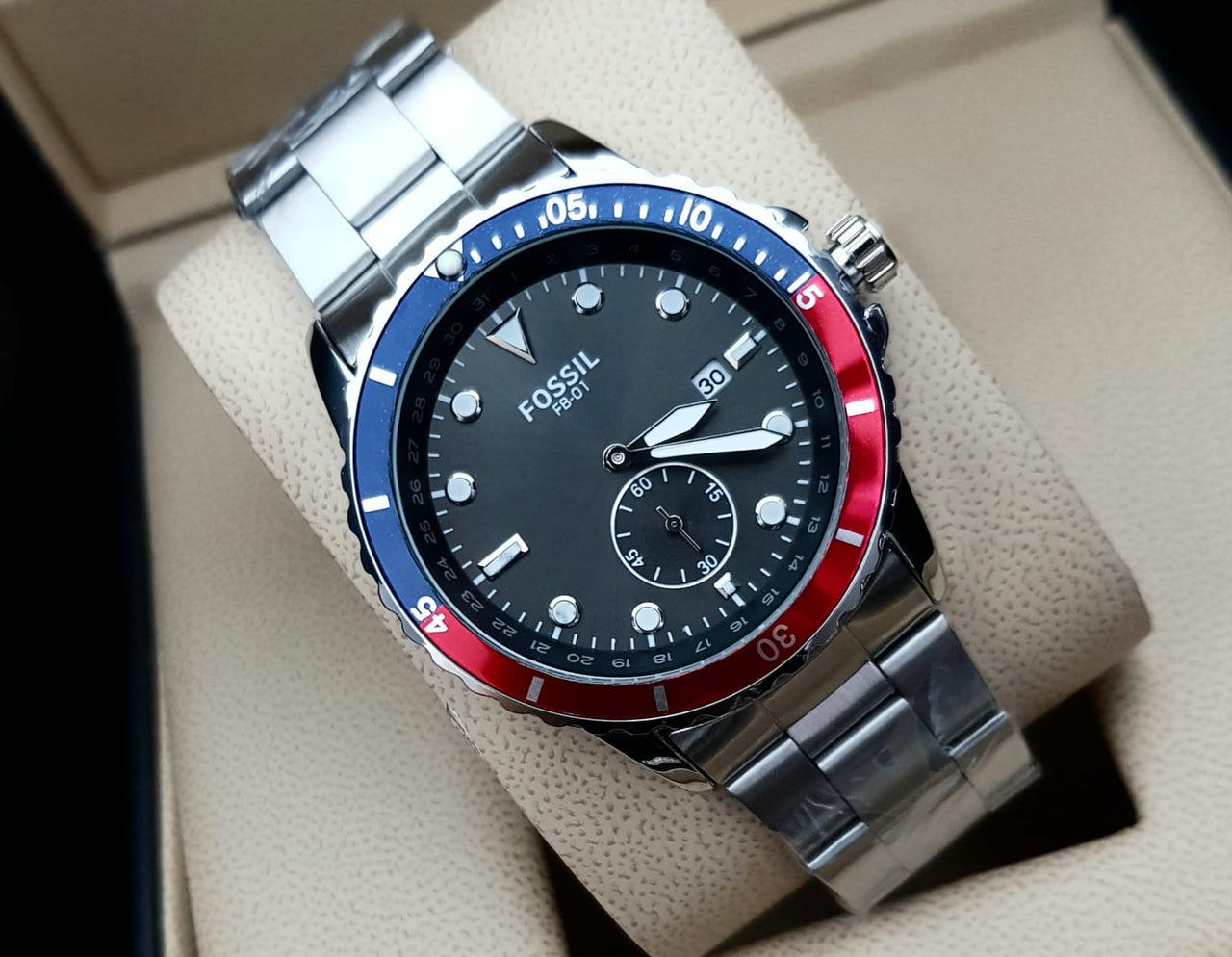 Fossil F33